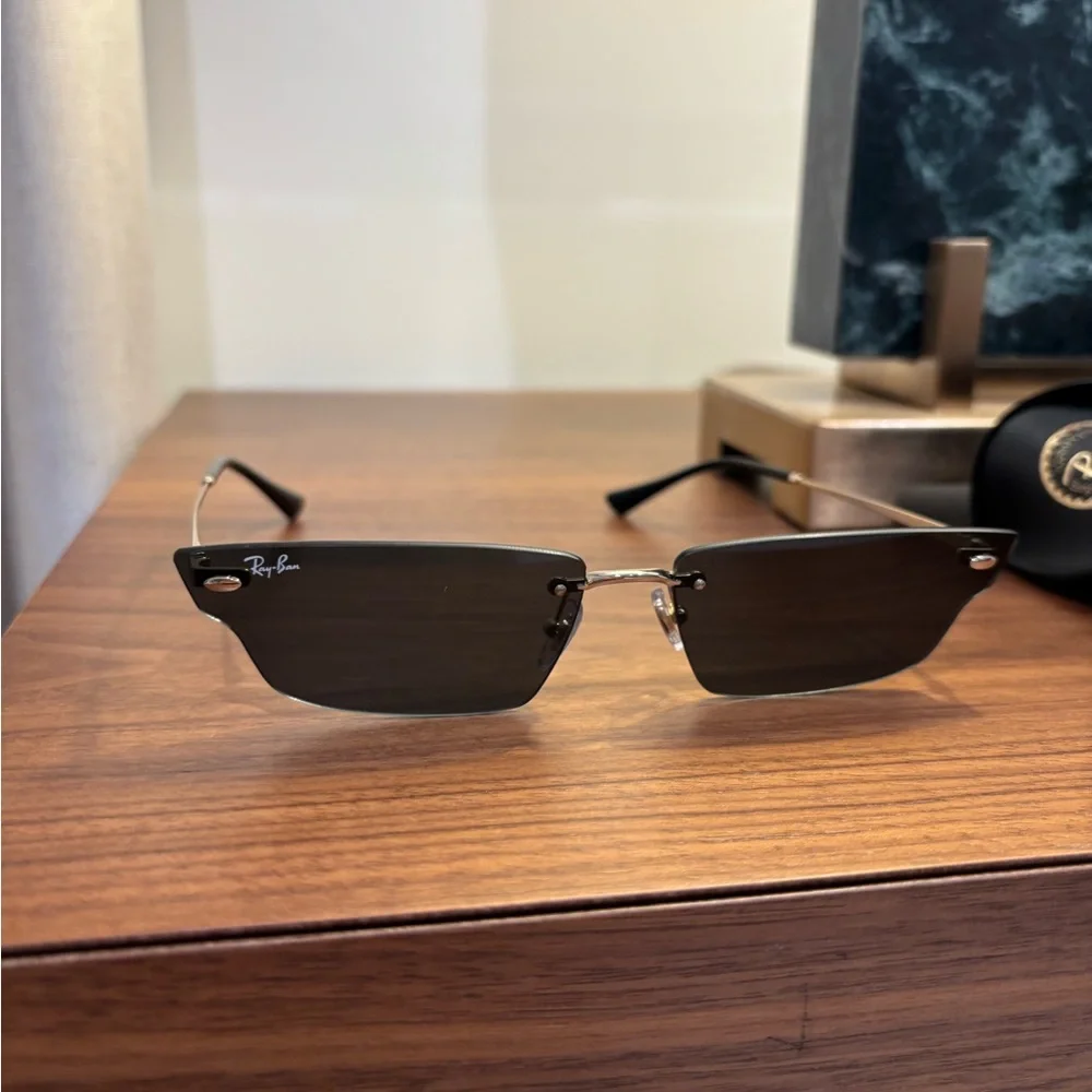 Ray-Ban Black and Gold Sunglasses with Case - Picture 3 of 6